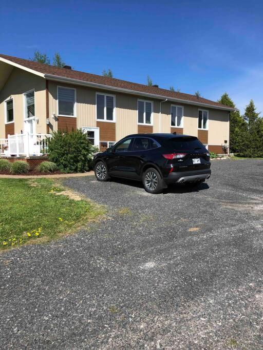 Aux Quatre Vents 4,5 Grand Logement Prive Lac-Mégantic Εξωτερικό φωτογραφία